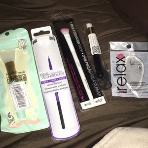 NIP makeup brush singles